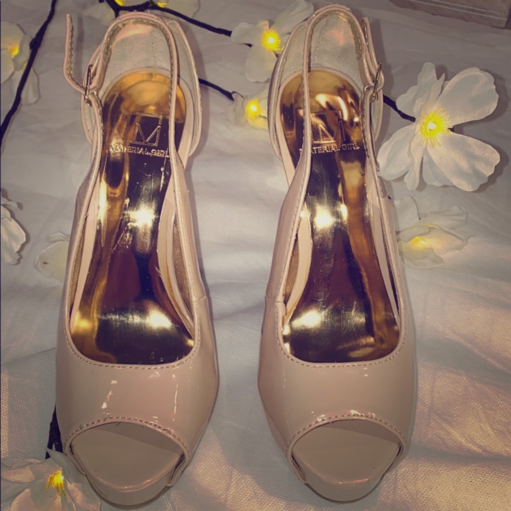 Material Girl Havic Women Platform Pump , Beige